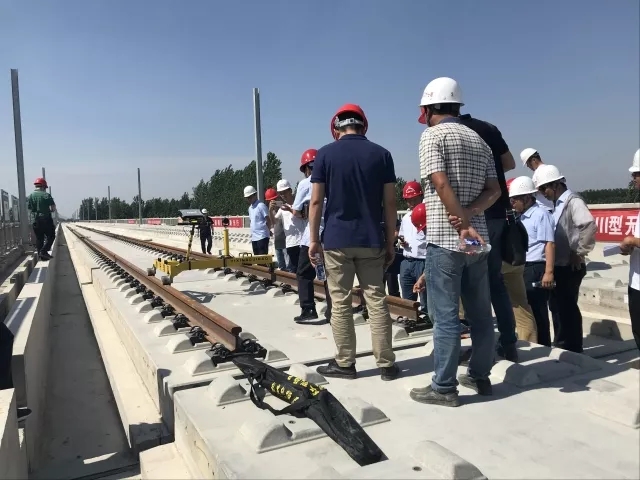 辽宁屹兴轨道完成商合杭高铁中铁二十一局CRTSⅢ型无砟轨道首件长轨精调检测任务